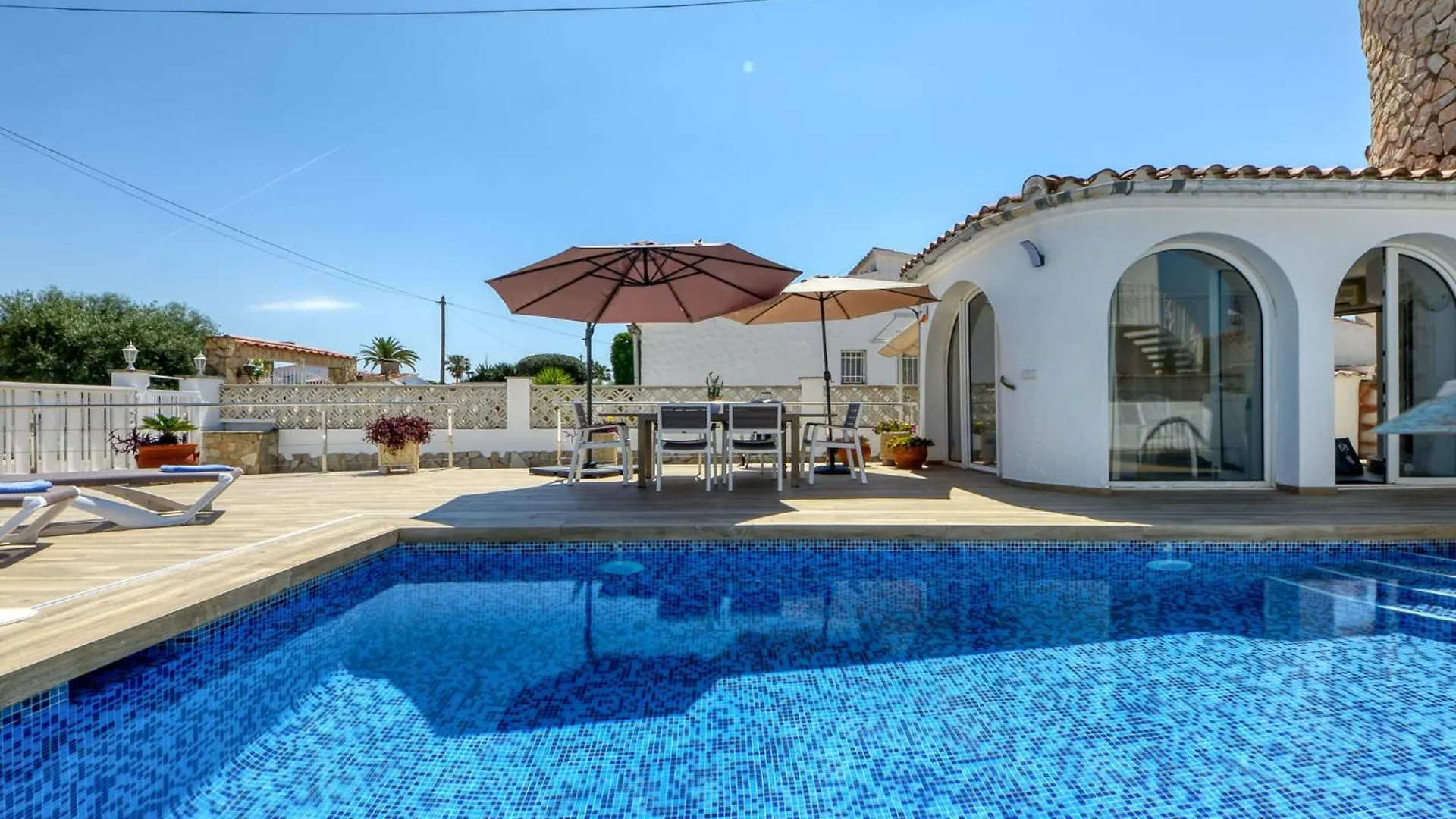 Holiday Home Roanne By Interhome 엠푸리아브라바